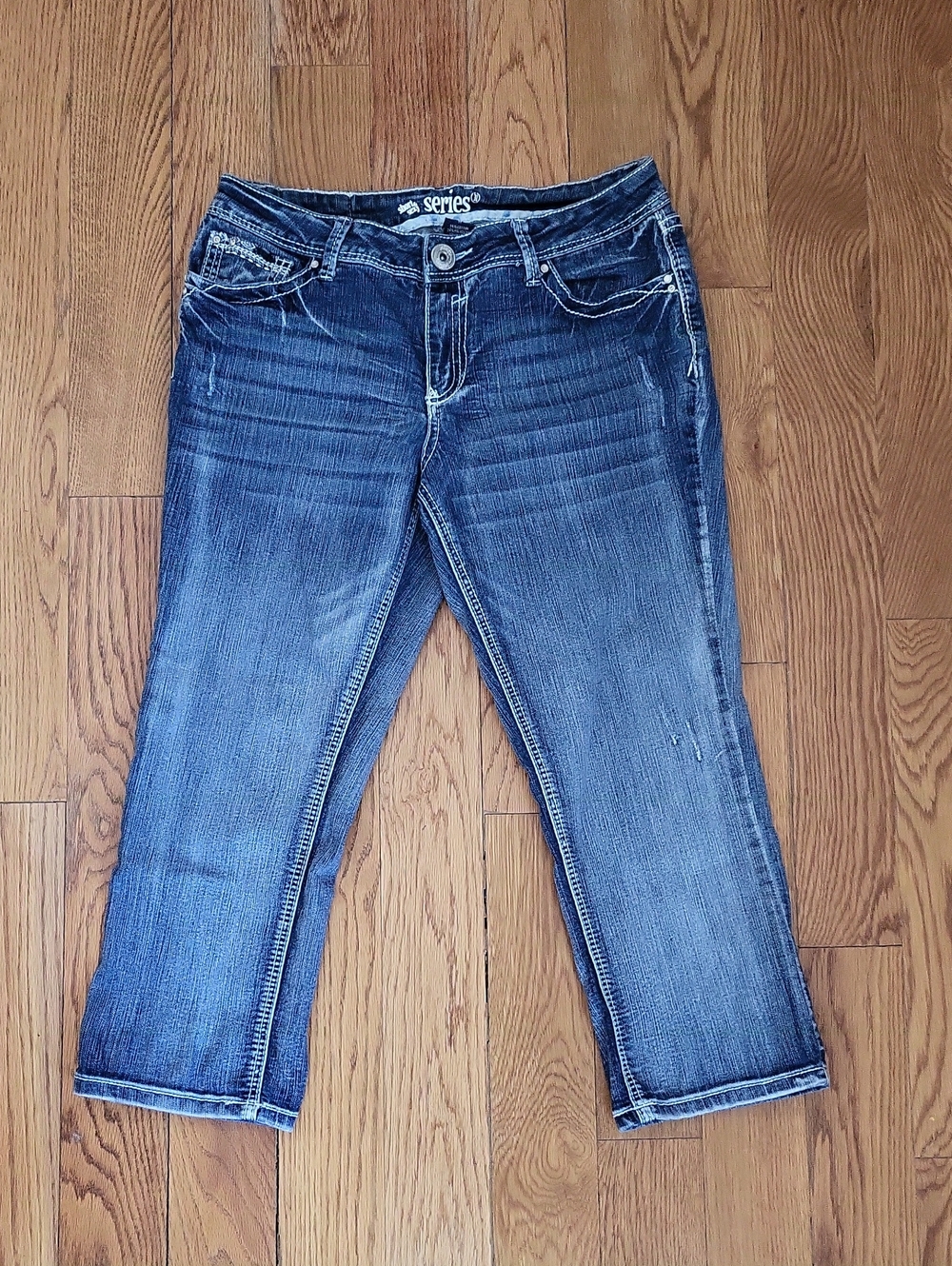 Juniors Denim Capri Pants